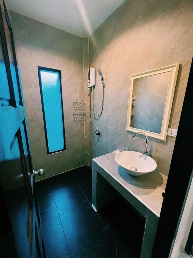 Vivi Hotel Resort Phuket Exterior foto