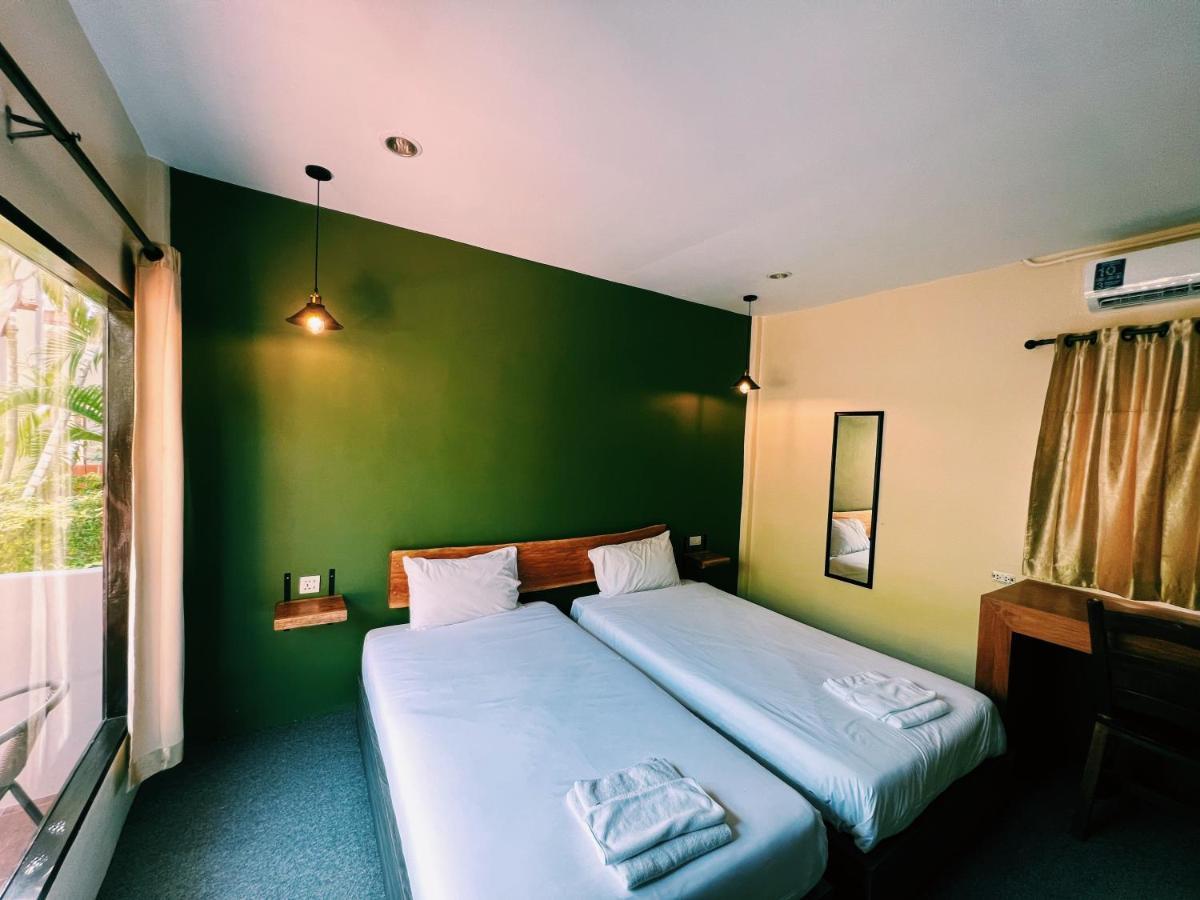Vivi Hotel Resort Phuket Exterior foto